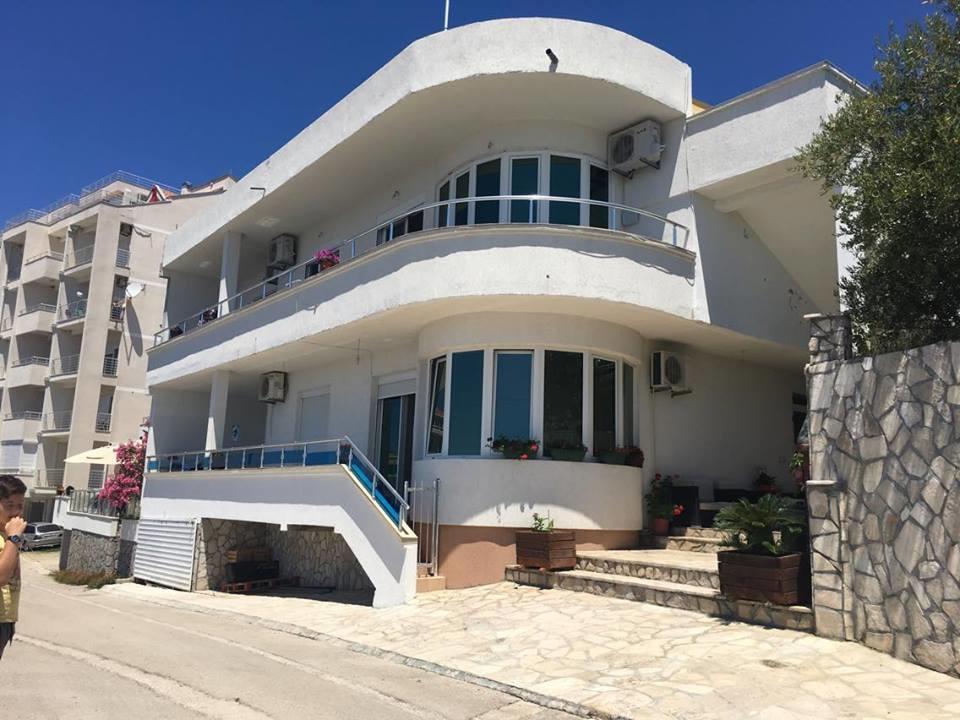 Apartmani Dini Ulcinj Esterno foto