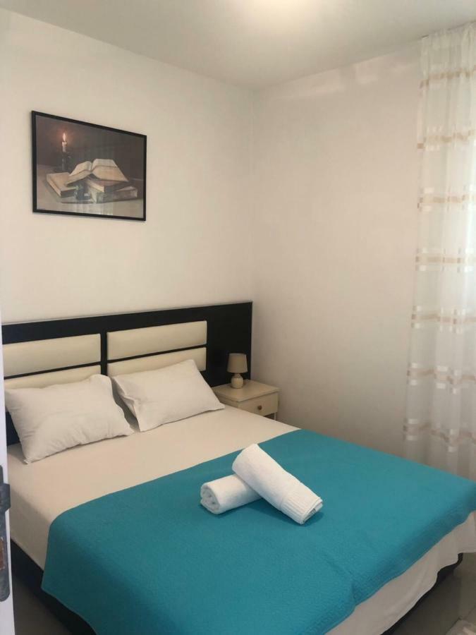 Apartmani Dini Ulcinj Esterno foto