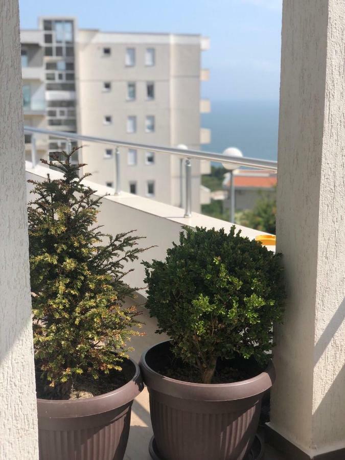 Apartmani Dini Ulcinj Esterno foto