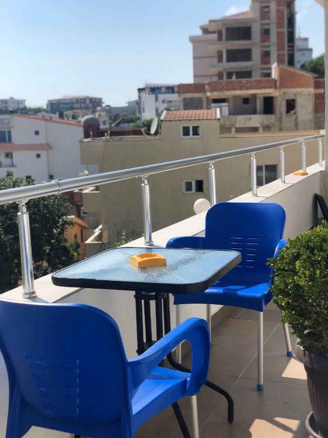 Apartmani Dini Ulcinj Esterno foto