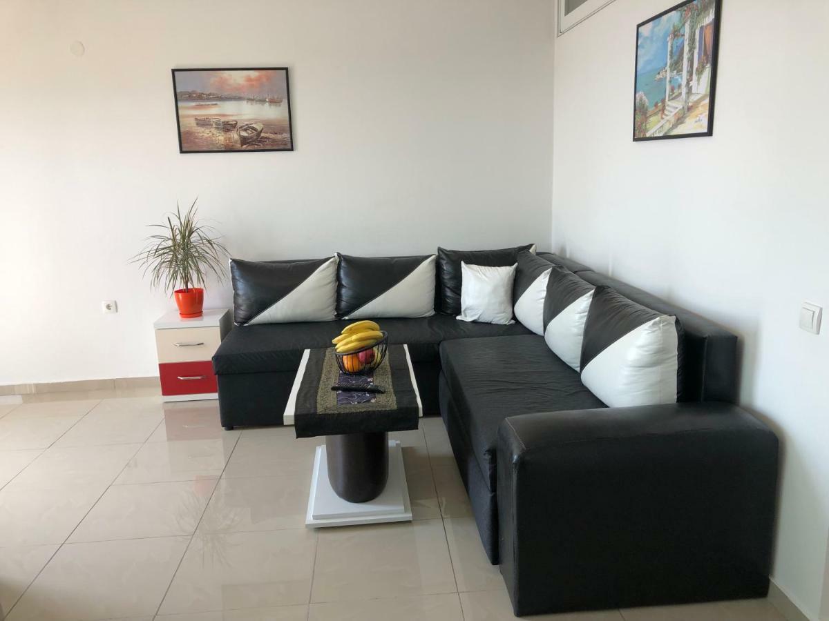 Apartmani Dini Ulcinj Esterno foto