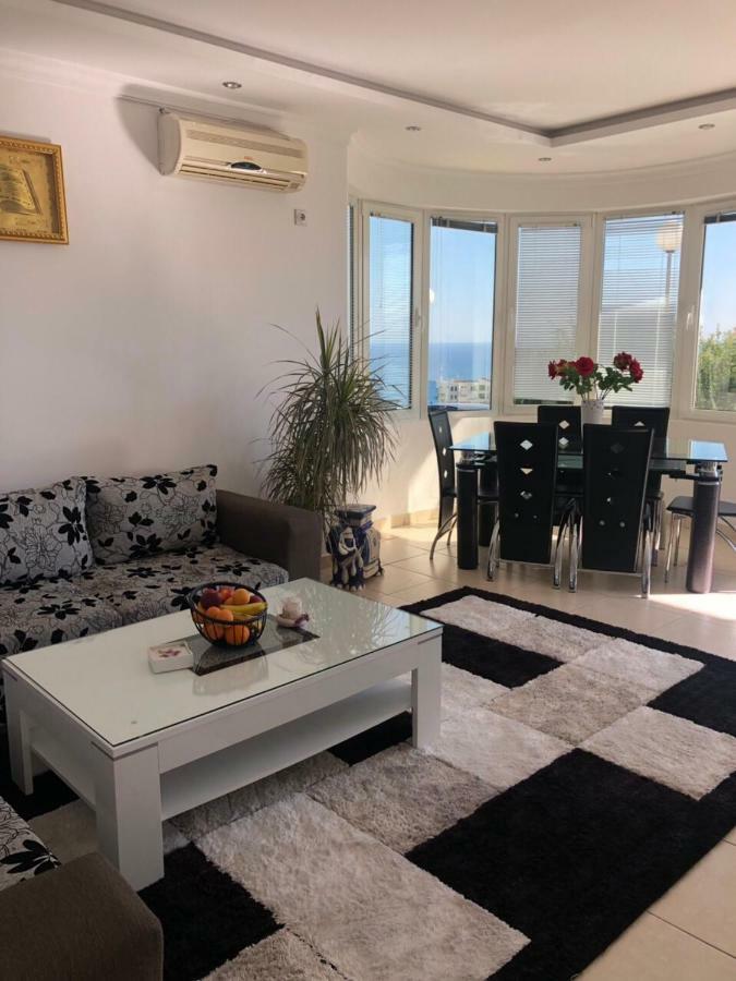 Apartmani Dini Ulcinj Esterno foto