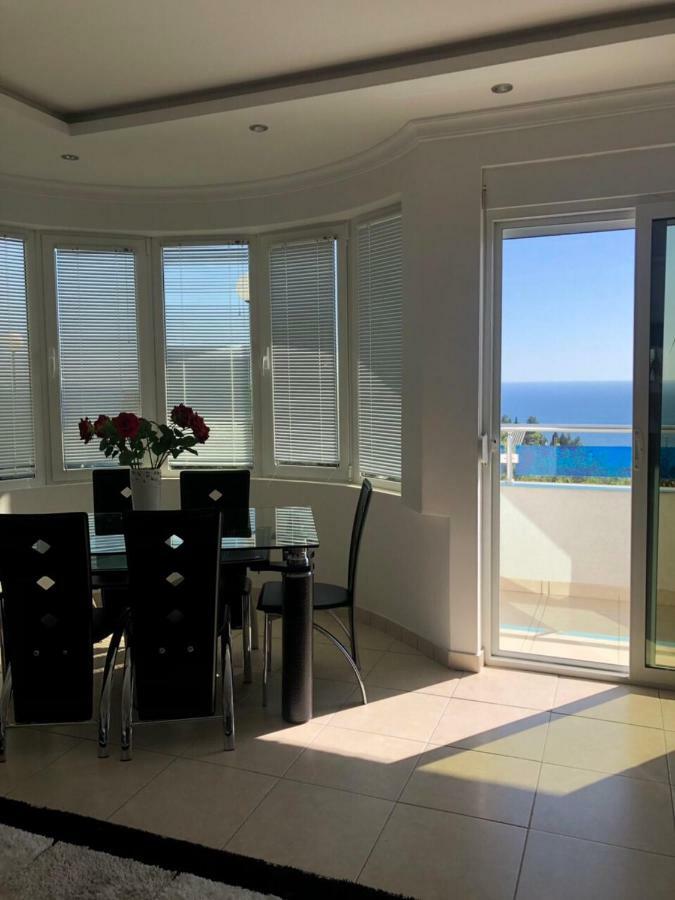 Apartmani Dini Ulcinj Esterno foto
