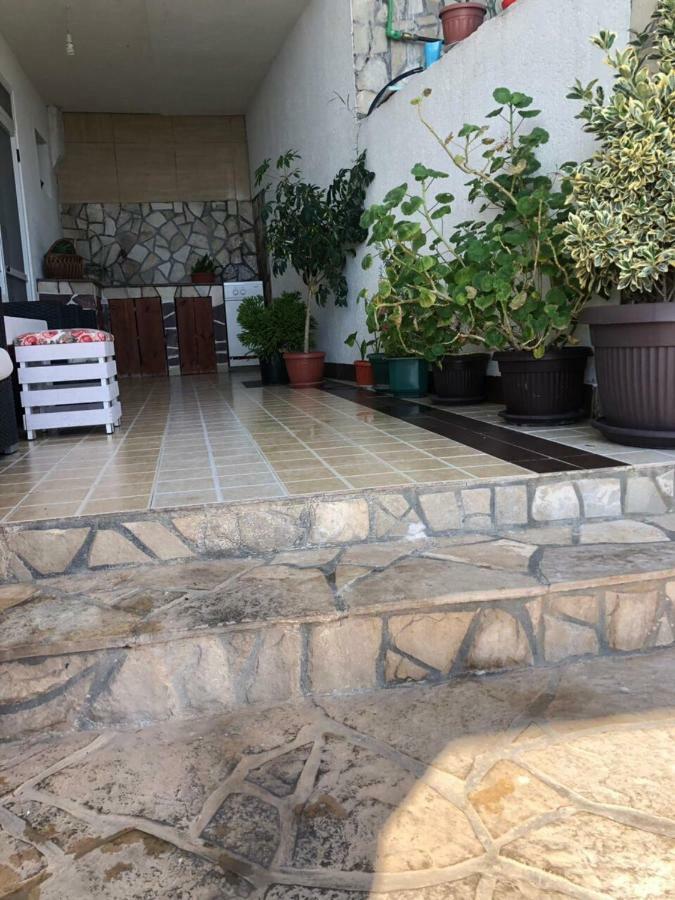Apartmani Dini Ulcinj Esterno foto
