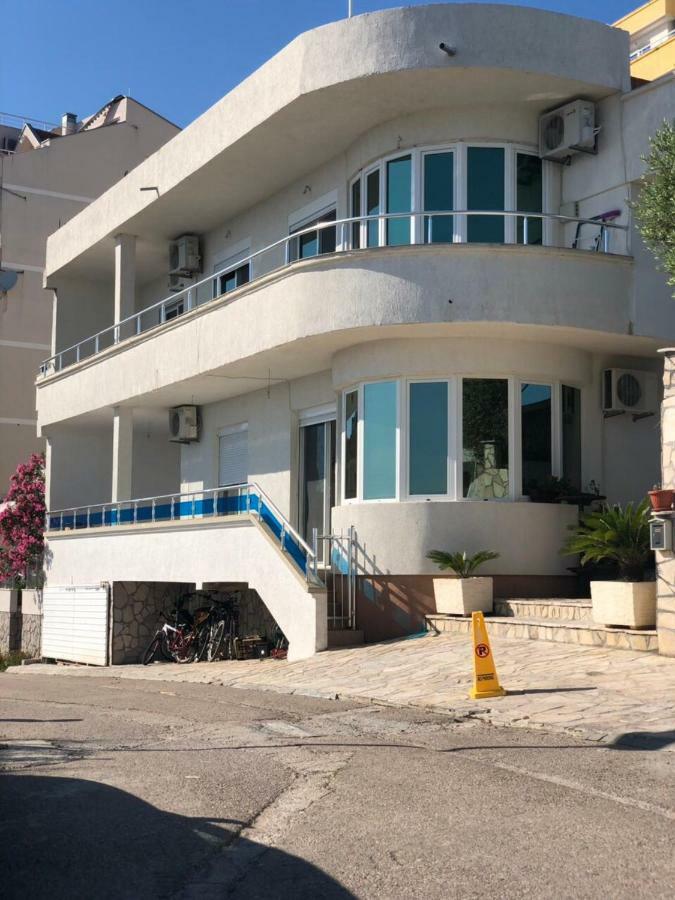 Apartmani Dini Ulcinj Esterno foto